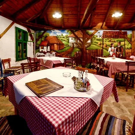 Srpsko Andrejevo Selo Motel *